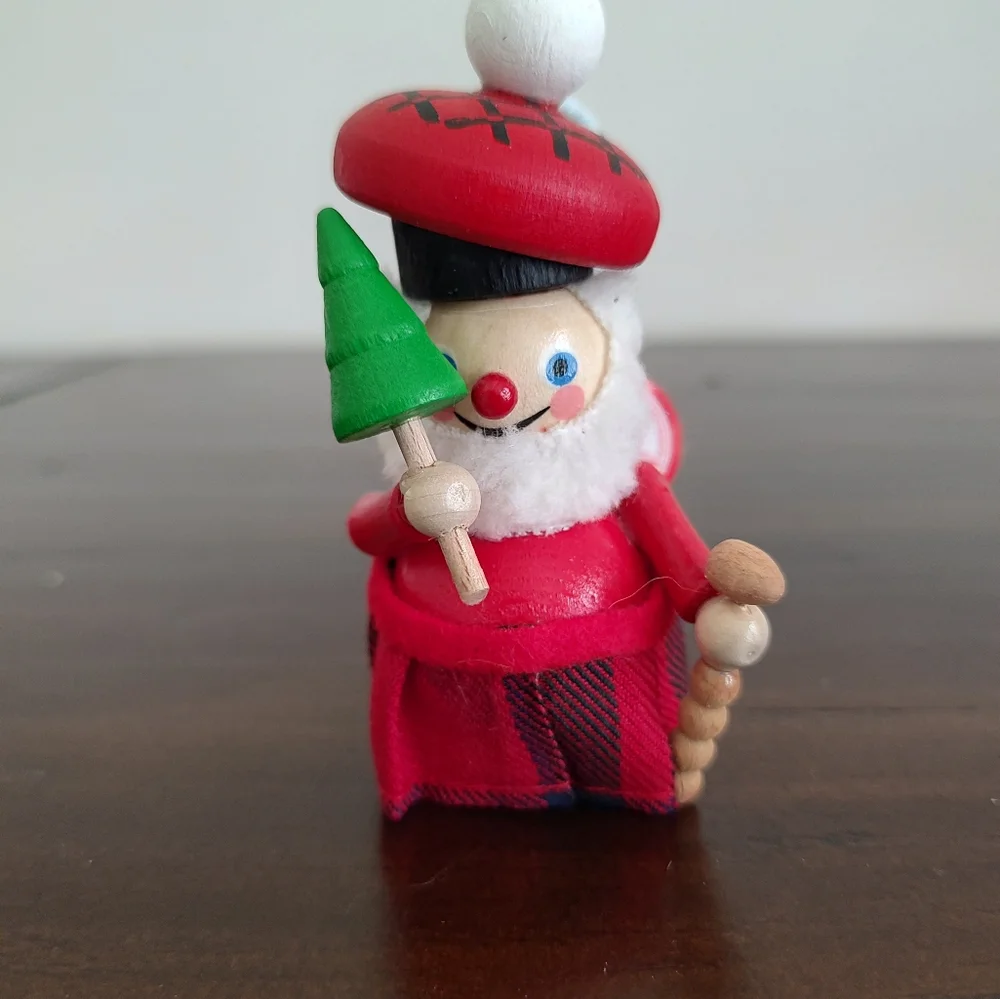 Vintage Steinbach Christmas Ornament Scottish Santa German Wood